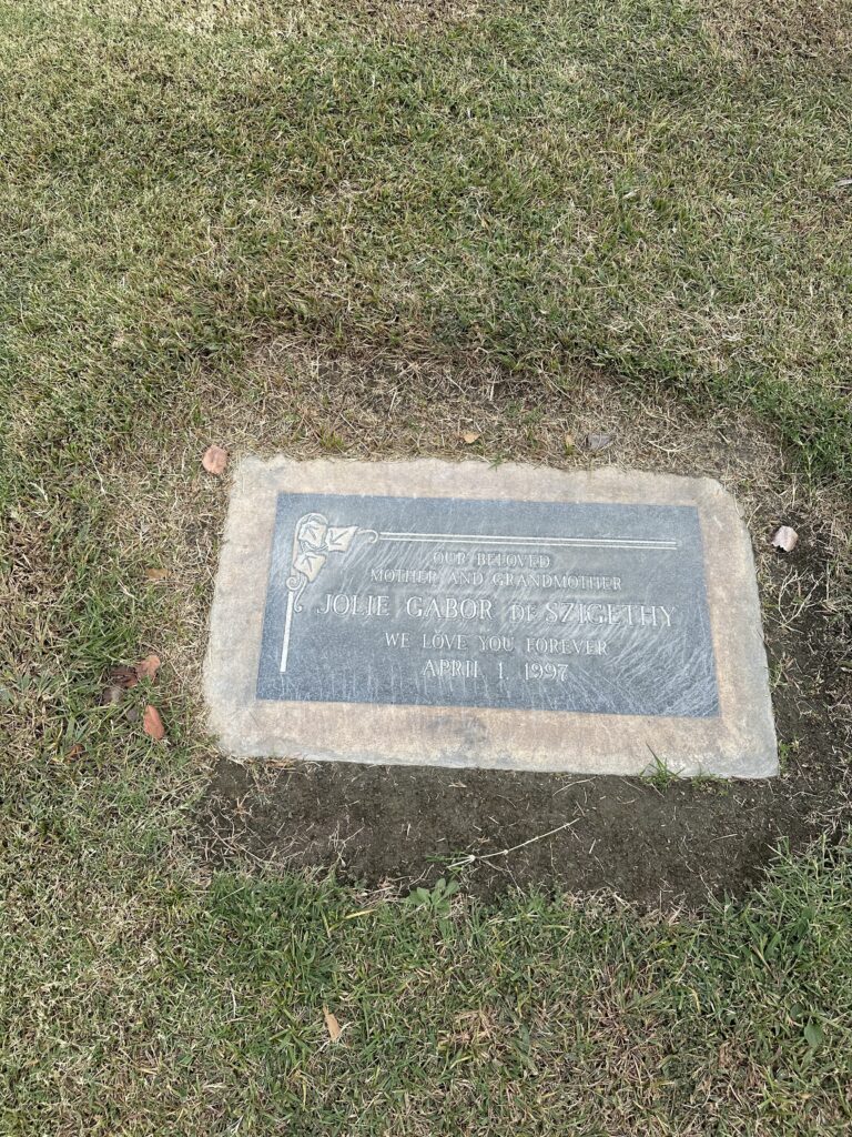 Desert Memorial Park gallery image 4