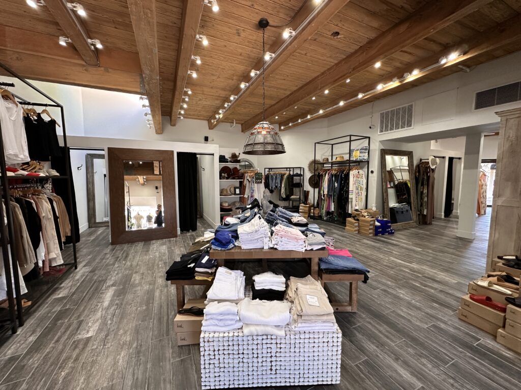 Chrissy’s On El Paseo gallery image 1