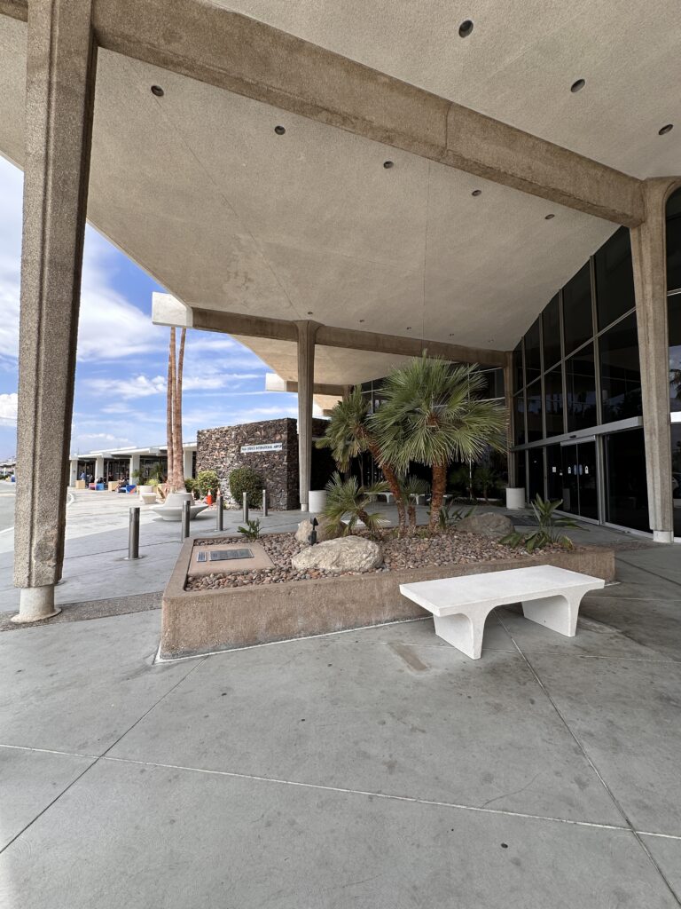 Palm Springs International Airport gallery image 5