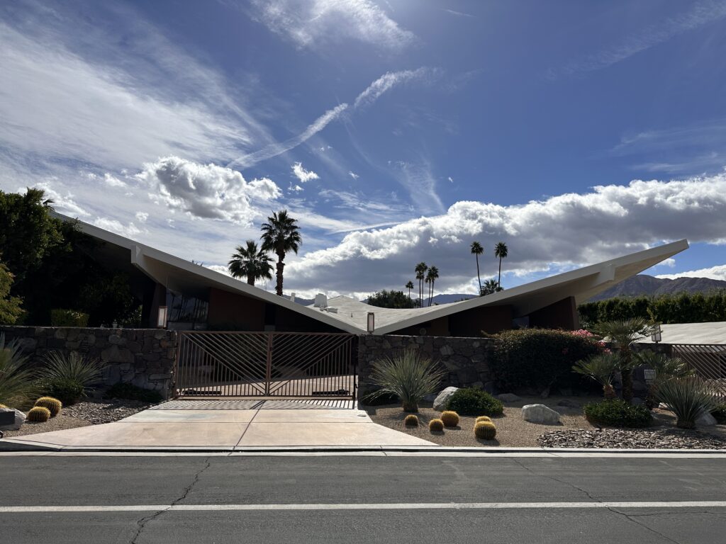 Maranz Residence gallery image 2
