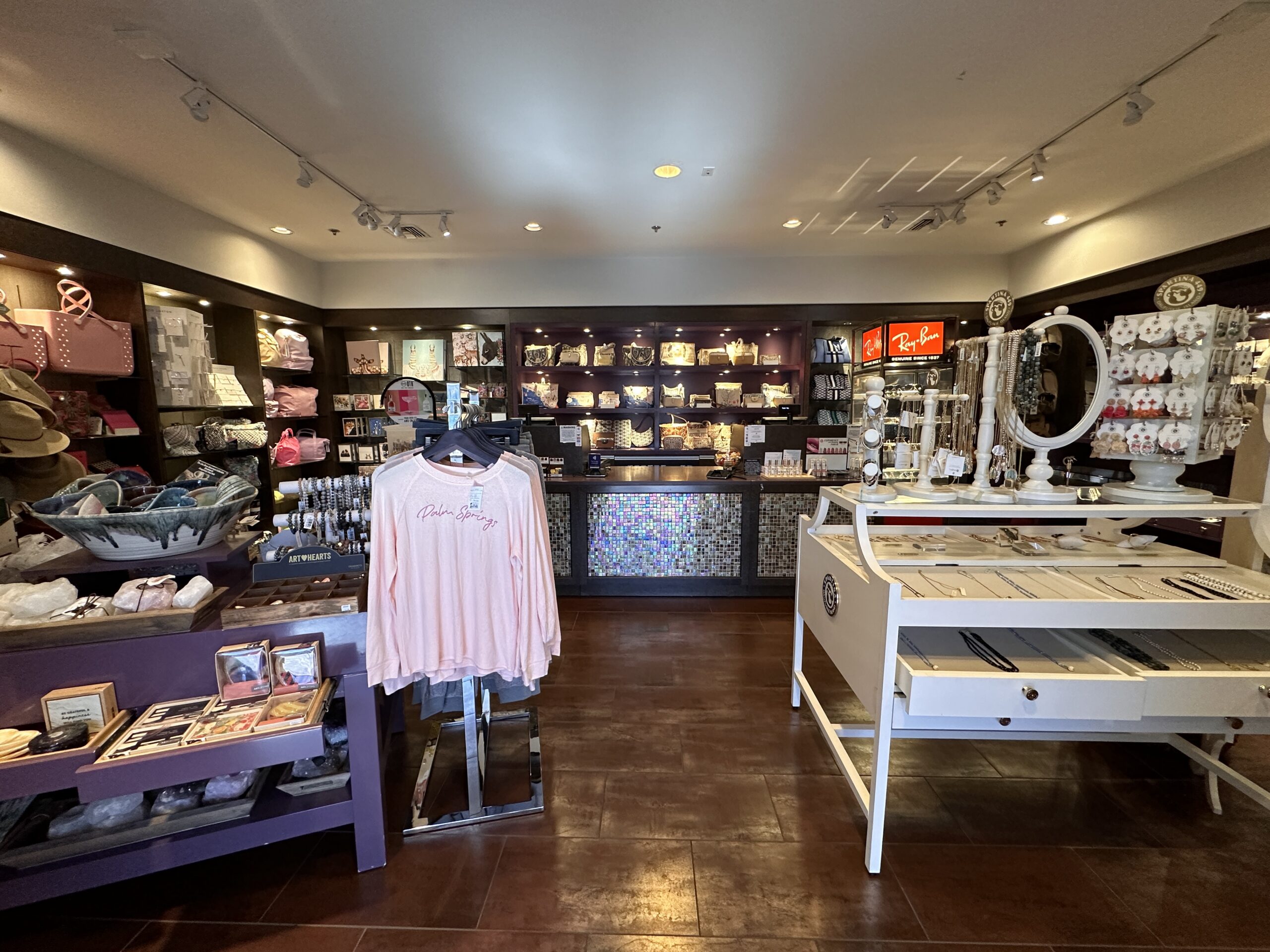 Jw Marriott Desert Springs Resort Lobby Shop gallery image 2