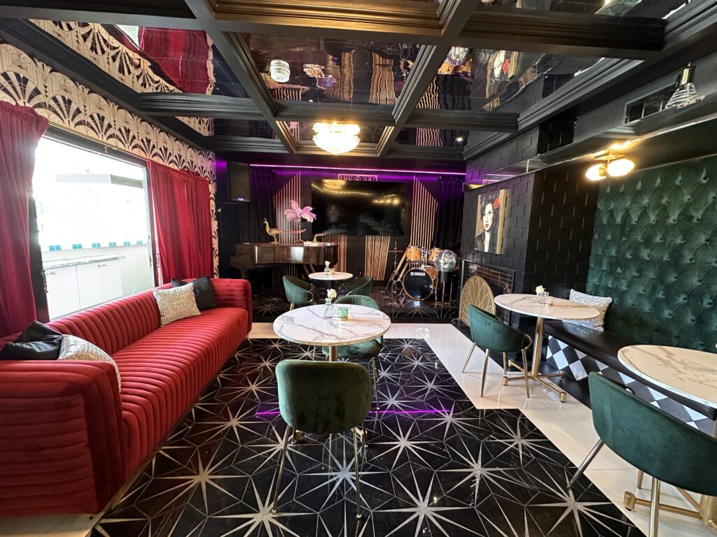 Bar Valerie gallery image 1