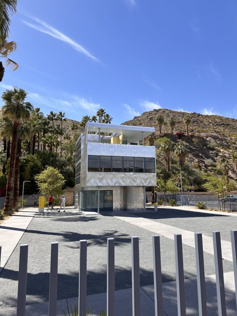 Aluminaire House gallery image 7
