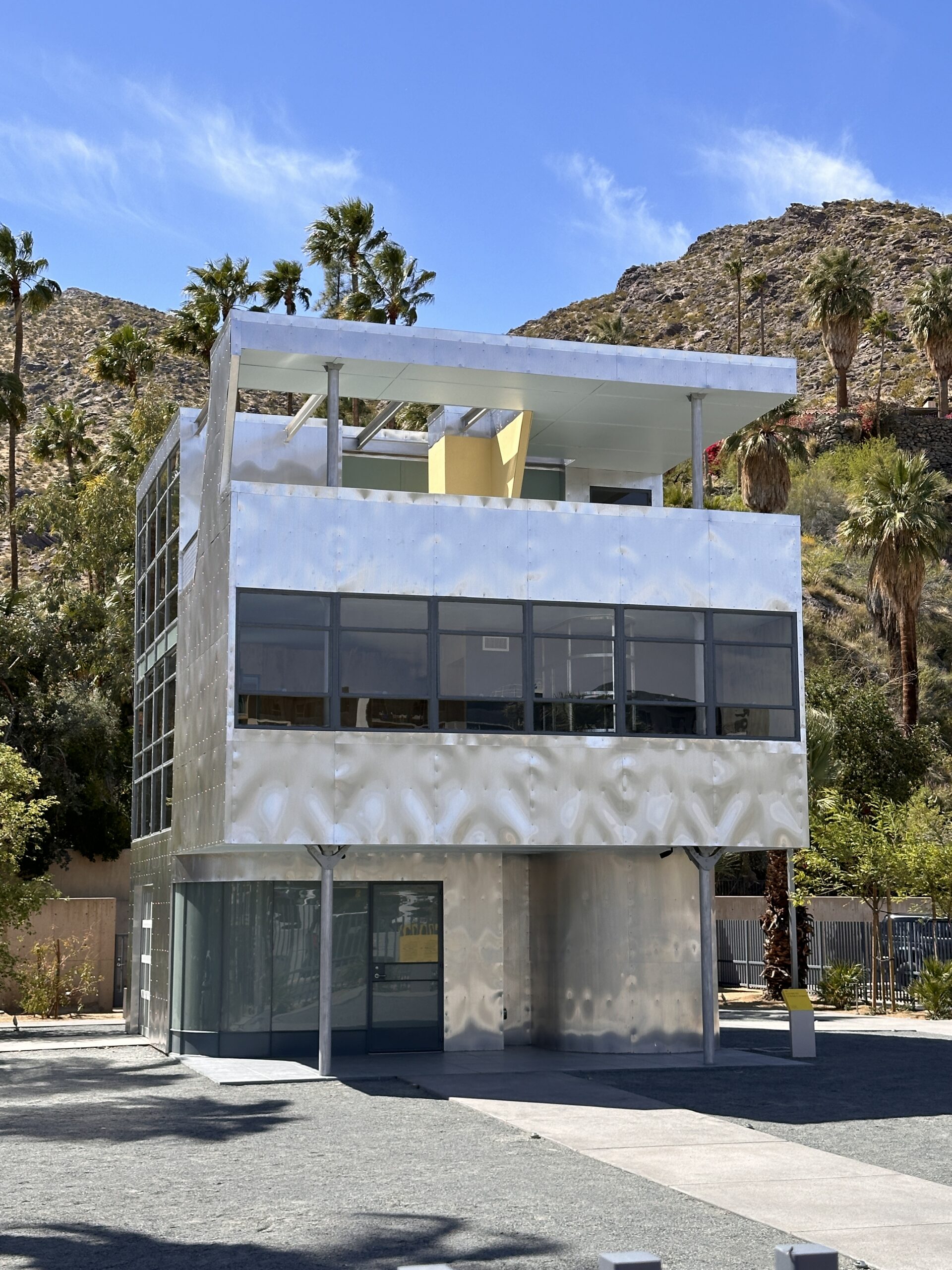 Aluminaire House