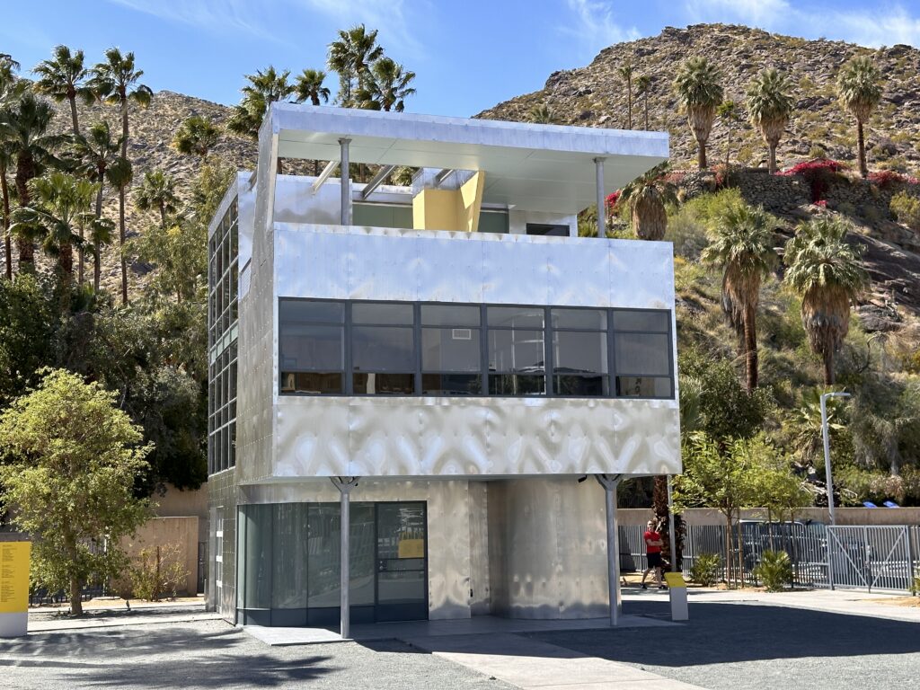 Aluminaire House gallery image 5