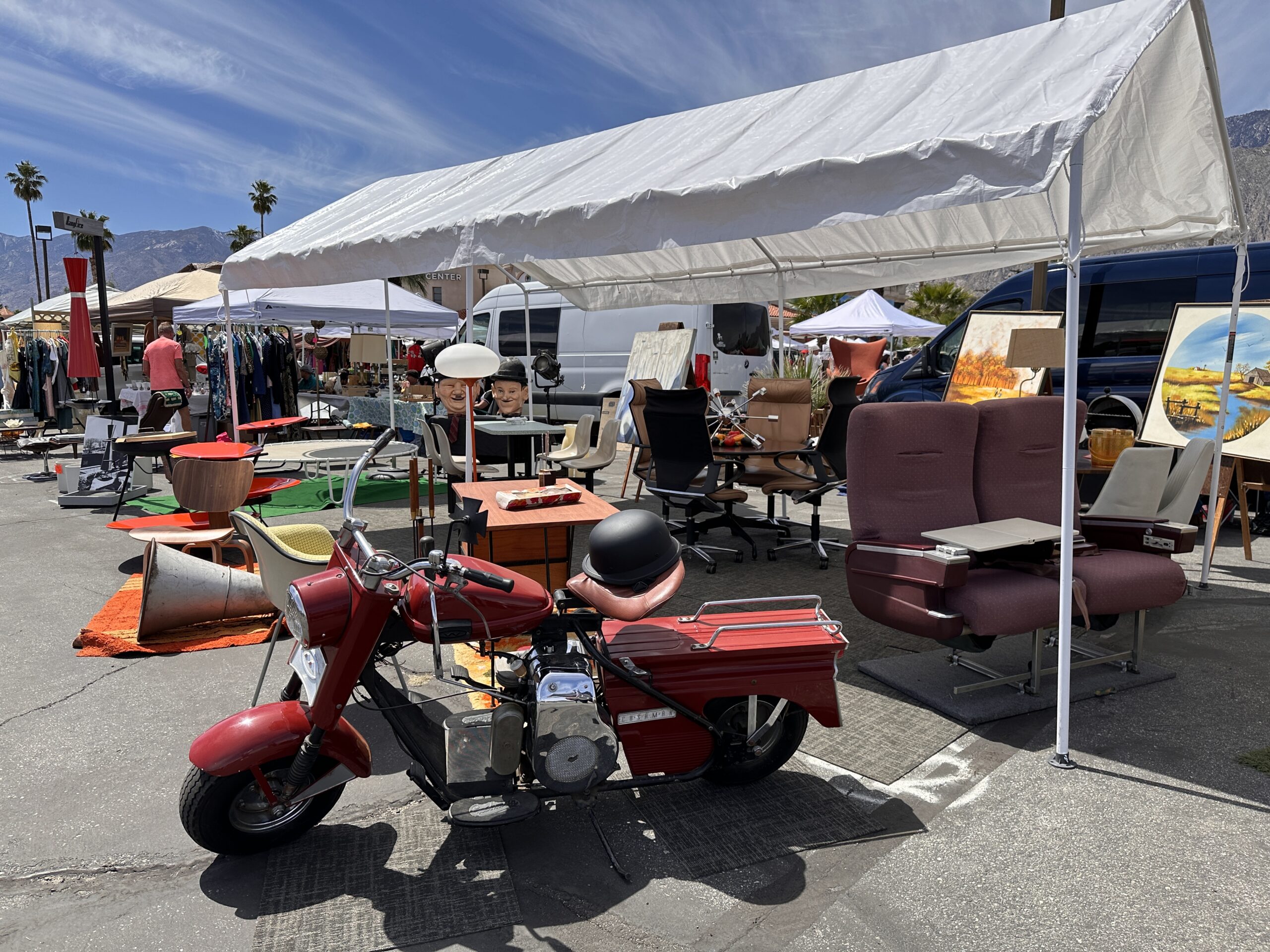 Palm Springs Vintage Market gallery image 3