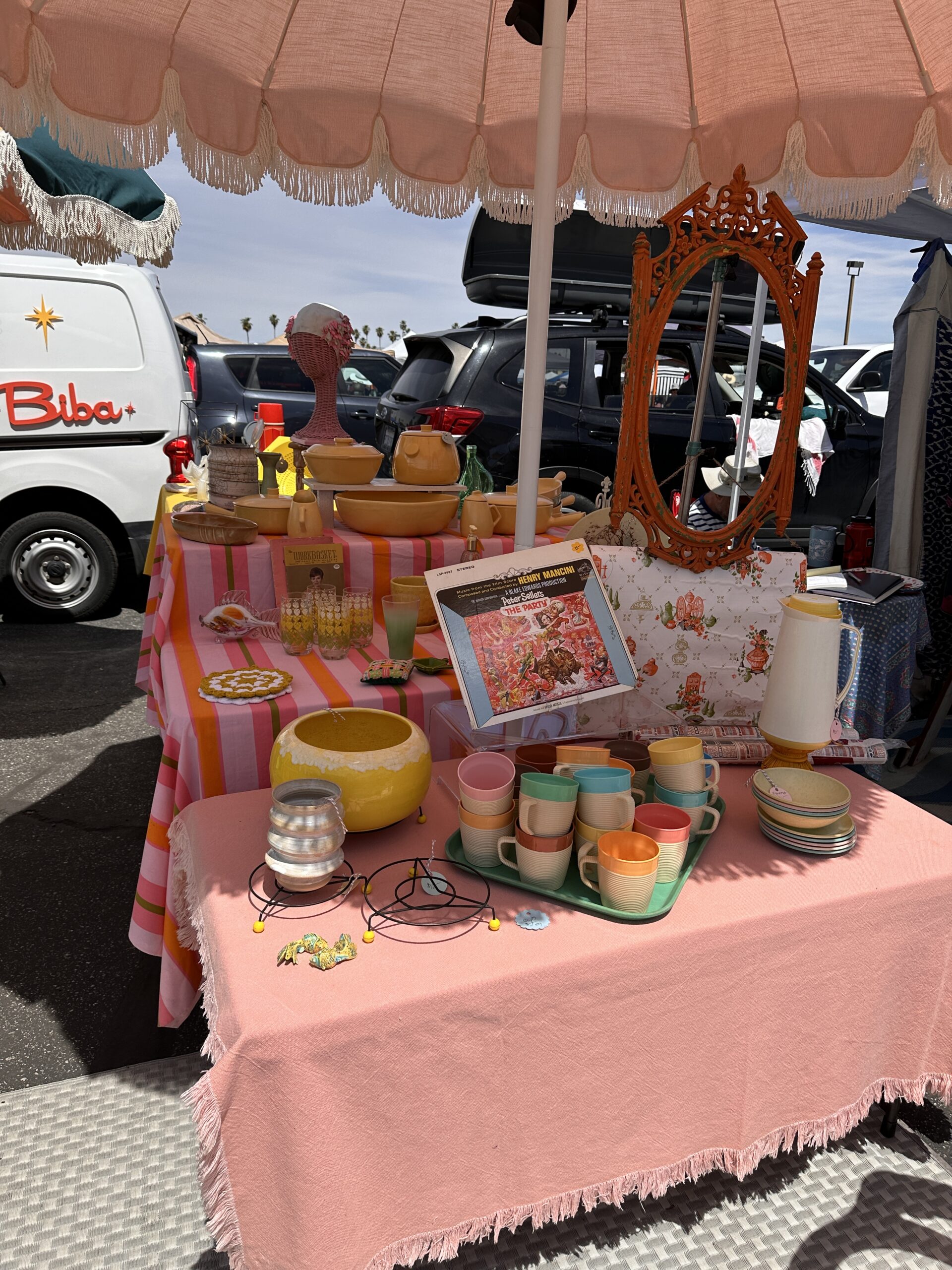 Palm Springs Vintage Market gallery image 2