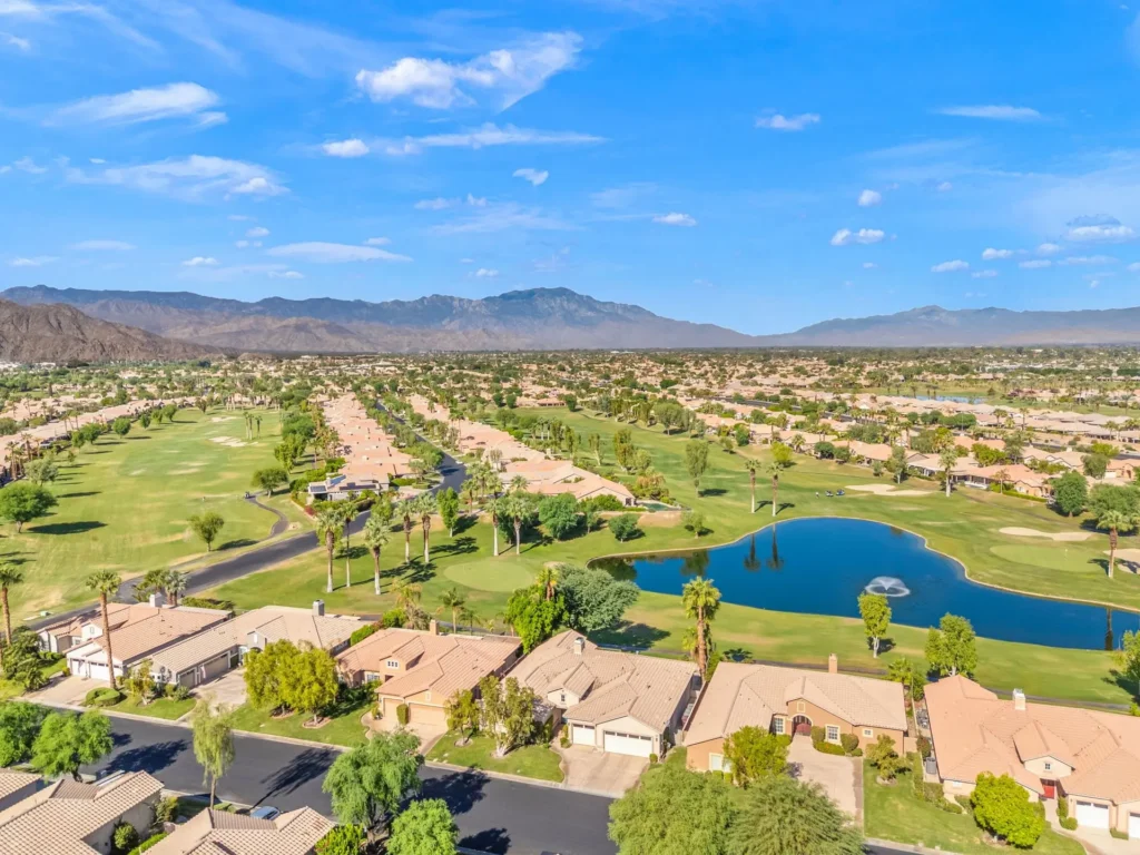 45327 Crystal Springs Dr gallery image 3